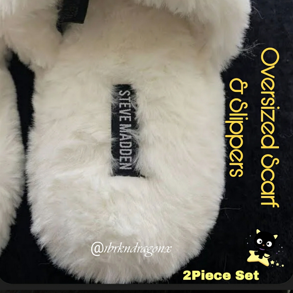 NWT Coordinated Sets Steve Madden Emogi Happy Slippers and Oversized Scarf - Picture 7 of 16